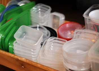 plasticware